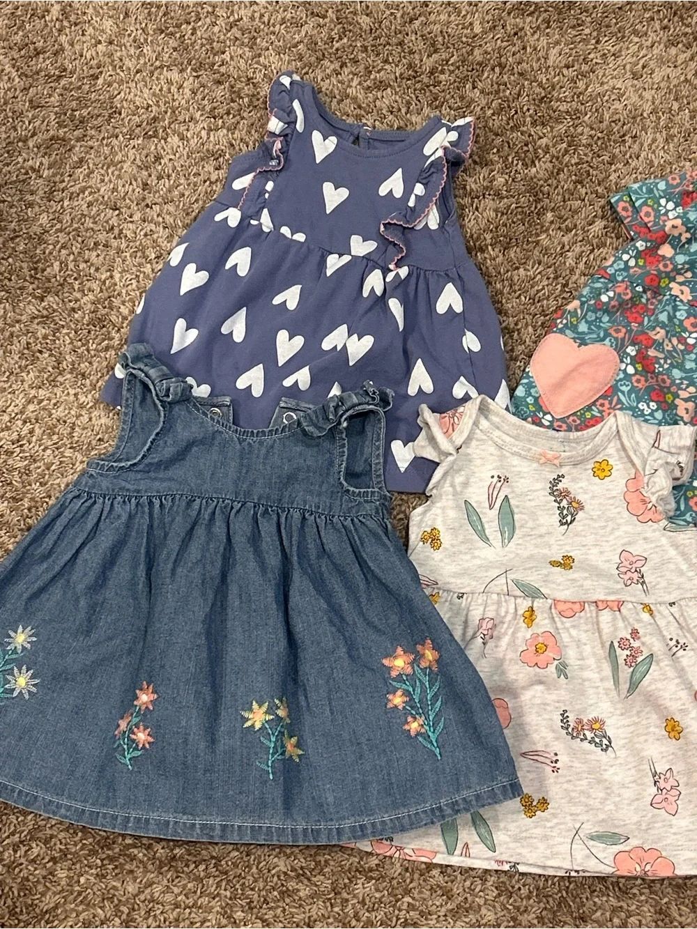 Baby girls lot of 0- 3 month clothing
lot of 5 girls - Picture 3 of 14